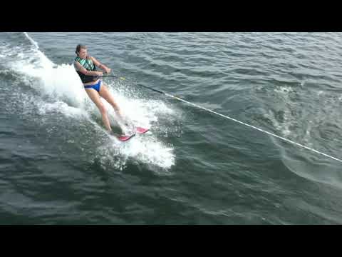Connelly Quantum 68 Water Ski Combo 1 2022 Connelly Quantum — video preview